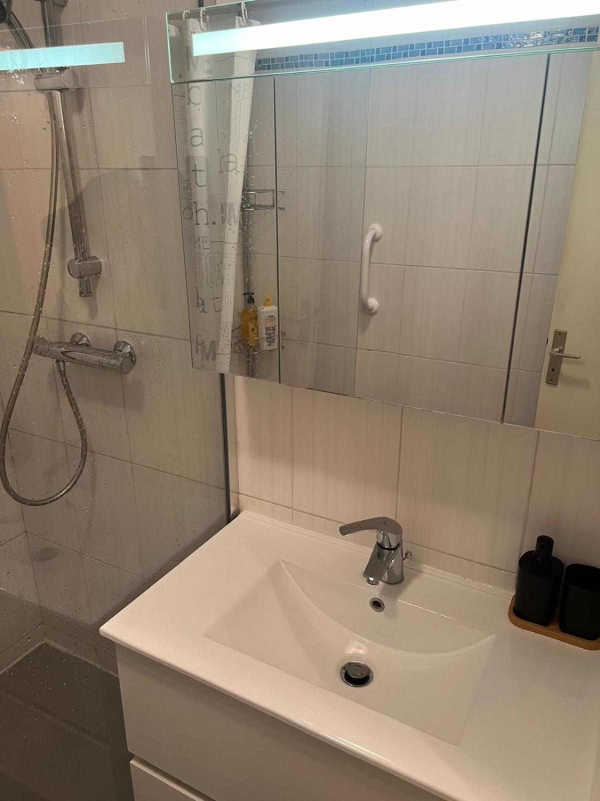 Champion Suites Sarcelles Eksteriør billede