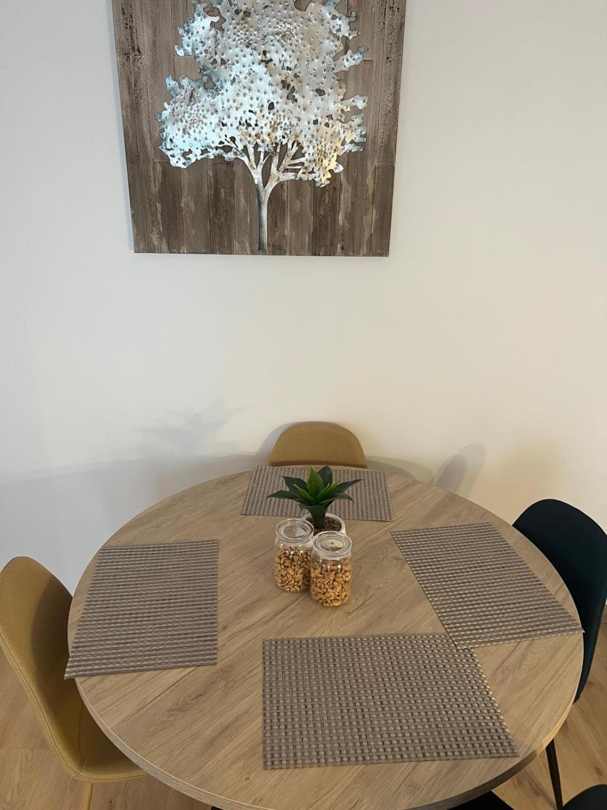 Champion Suites Sarcelles Eksteriør billede