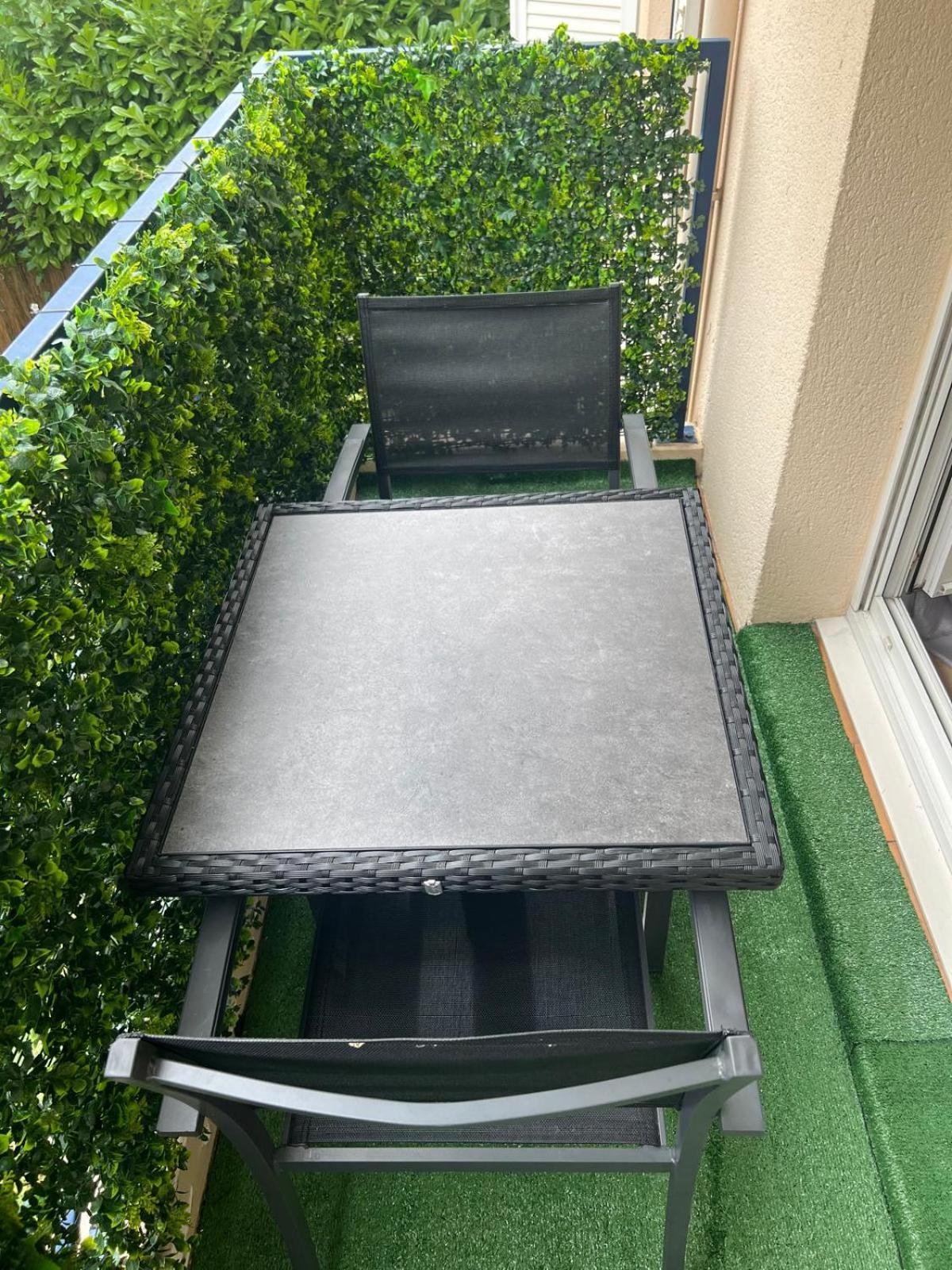 Champion Suites Sarcelles Eksteriør billede