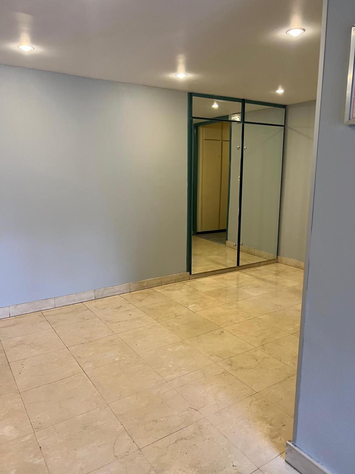 Champion Suites Sarcelles Eksteriør billede